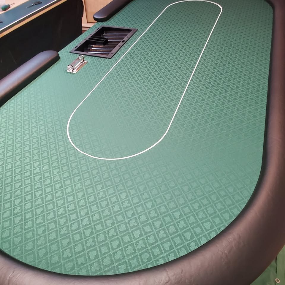 Green felt custom poker table by Platinum Poker Tables